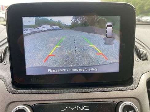 Used 2021 Ford Transit Connect XLT image 21