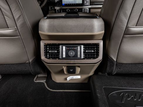 Used 2026 Ford F450 Platinum w/ Platinum Plus Package image 32