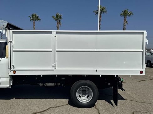 New 2025 Ford F350 XL w/ XL Chrome Package image 24