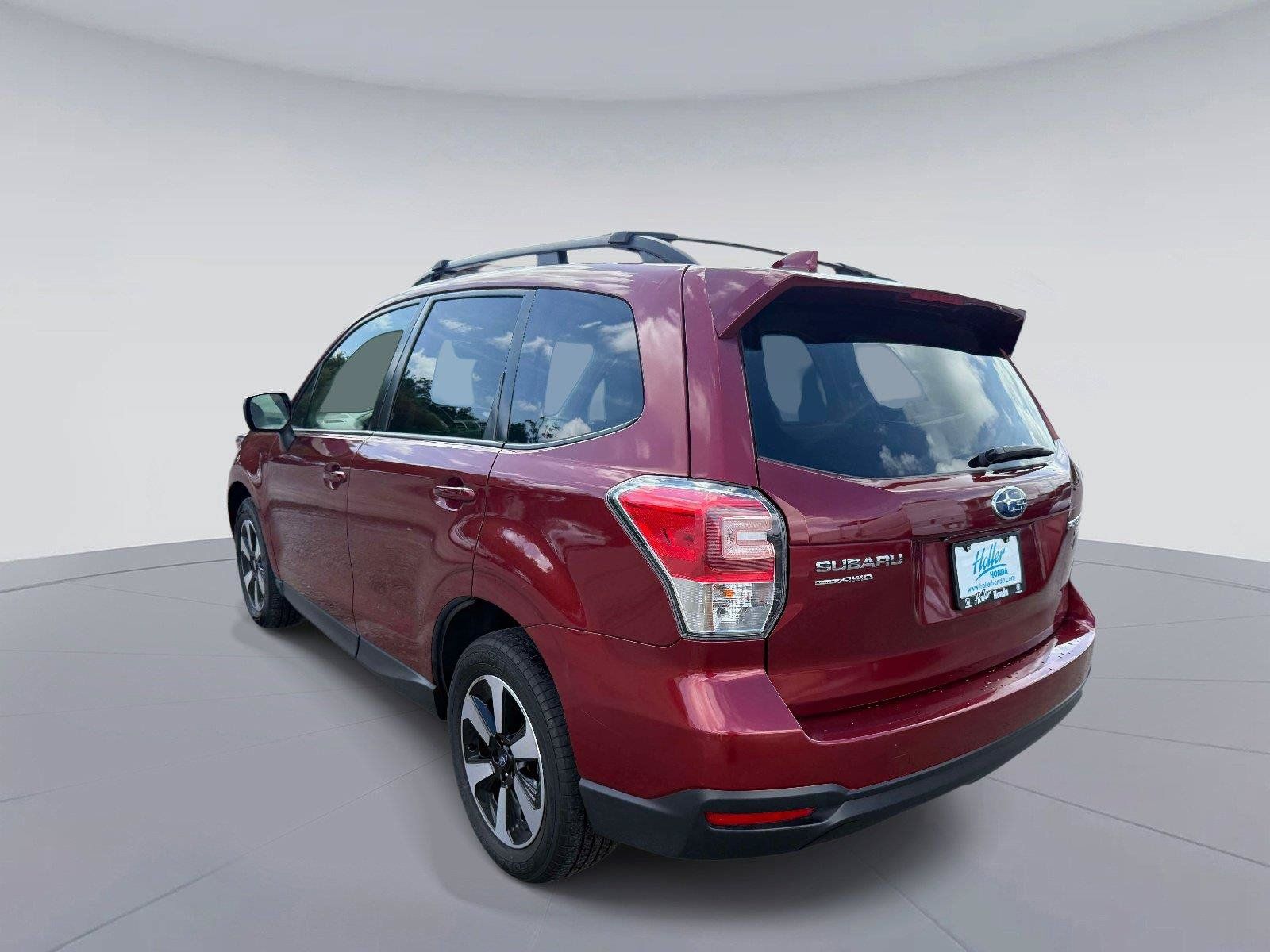 Used 2017 Subaru Forester 2.5i Premium w/ Popular Package #2A AWD/4WD image 6