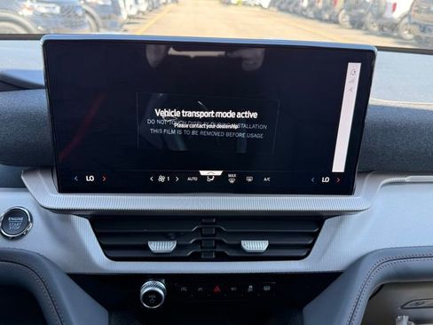 New 2026 Ford Explorer Active AWD/4WD image 15