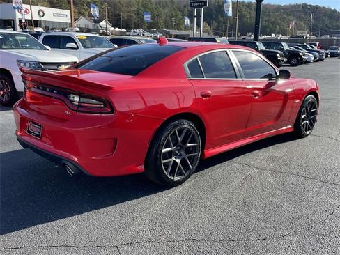 Used 2019 Dodge Charger R/T w/ Navigation & Travel Group image 4