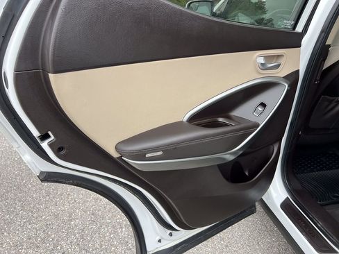 Used 2018 Hyundai Santa Fe Sport image 23