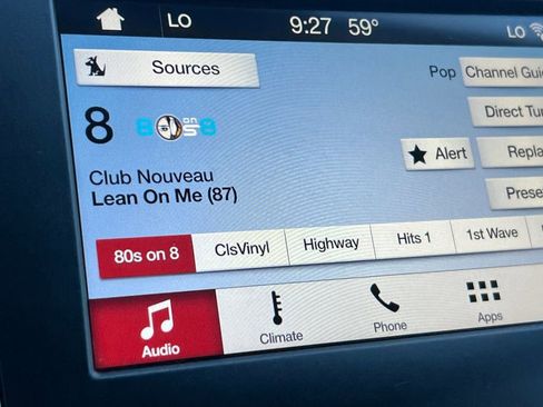 Used 2017 Ford Fusion SE w/ Fusion SE Technology Package image 20