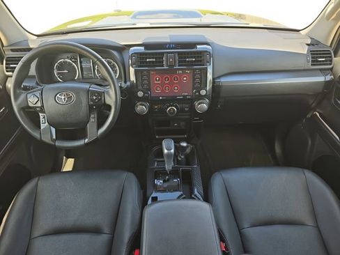 Used 2022 Toyota 4Runner TRD Off-Road Premium AWD/4WD image 10