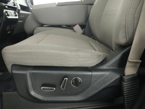 Used 2015 Ford F150 XLT w/ Equipment Group 302A Luxury image 11