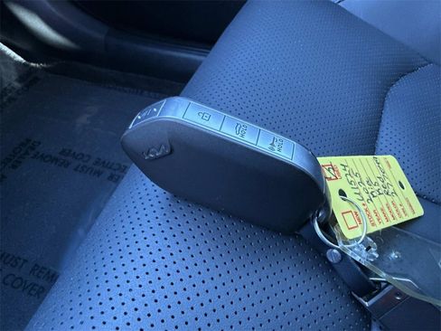 Used 2025 Kia K5 EX image 34