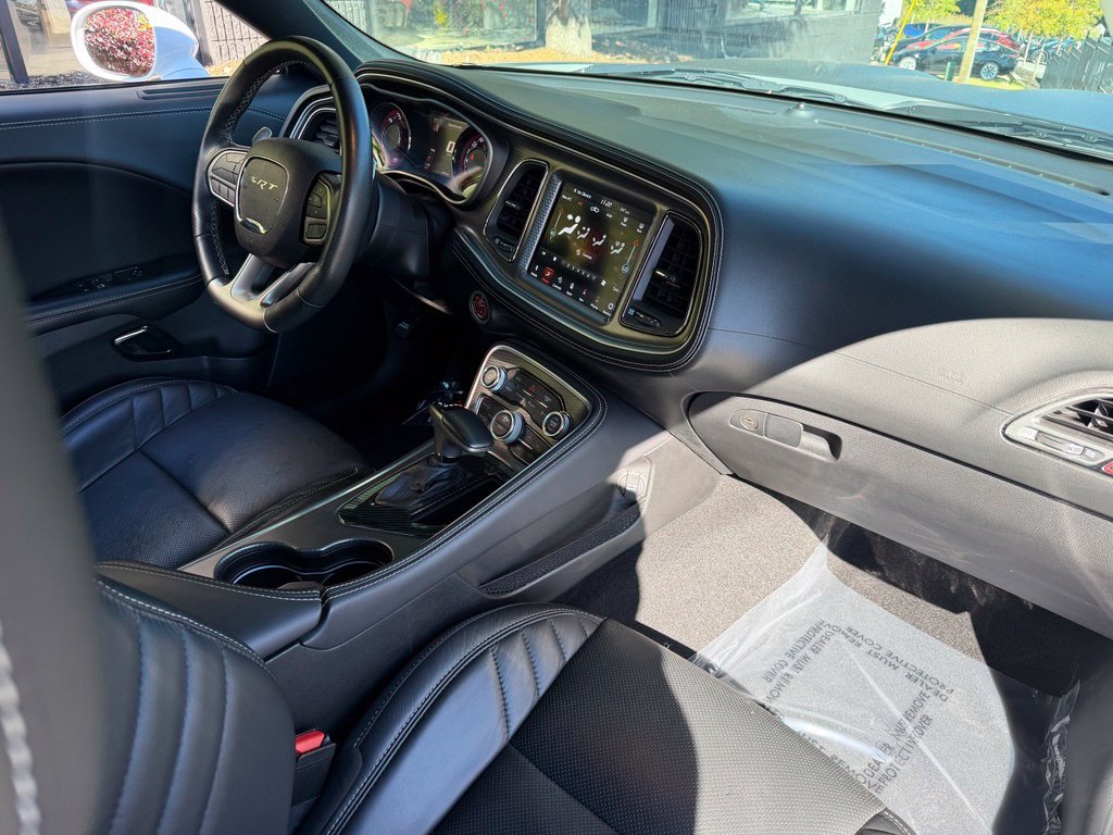 Used 2020 Dodge Challenger SRT Hellcat w/ Plus Package RWD image 32