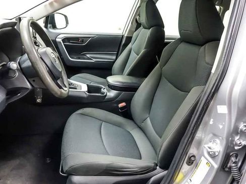 Certified 2022 Toyota RAV4 LE FWD image 7