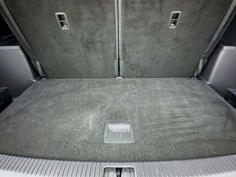 Used 2025 Volkswagen Atlas SE image 29