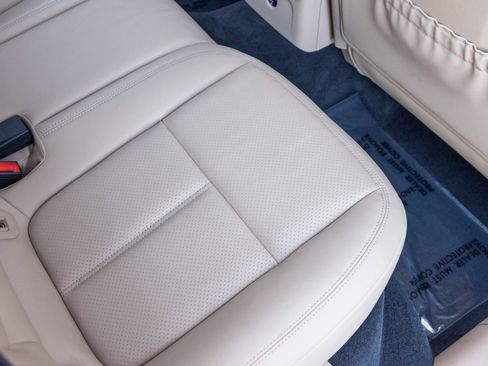 Certified 2025 Porsche Macan image 47