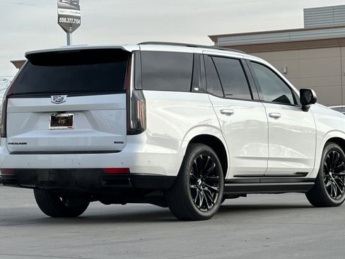 Used 2021 Cadillac Escalade Sport w/ Driver Assist Tech Package image 6