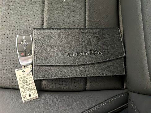 Used 2023 Mercedes-Benz GLE 350 4MATIC image 34