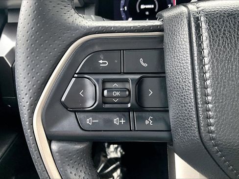 Used 2025 Toyota 4Runner TRD Off-Road image 17