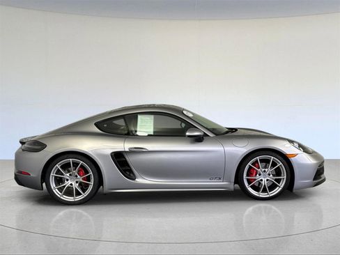 Used 2018 Porsche 718 Cayman GTS image 9