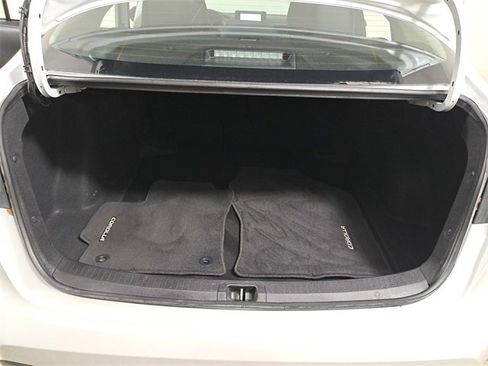 Used 2025 Toyota Corolla LE image 10