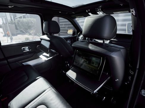 Used 2019 Rolls-Royce Cullinan AWD/4WD image 44