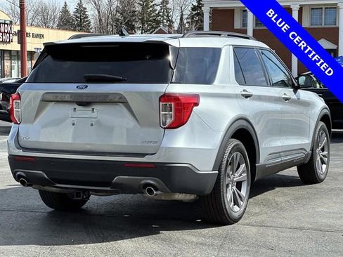 Certified 2023 Ford Explorer XLT w/ Equipment Group 202A image 3