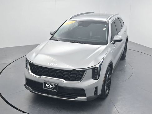 Used 2025 Kia Sorento S w/ Panoramic Sunroof Package image 49