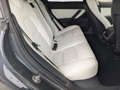 Used 2021 Tesla Model 3 Standard Range Plus image 21