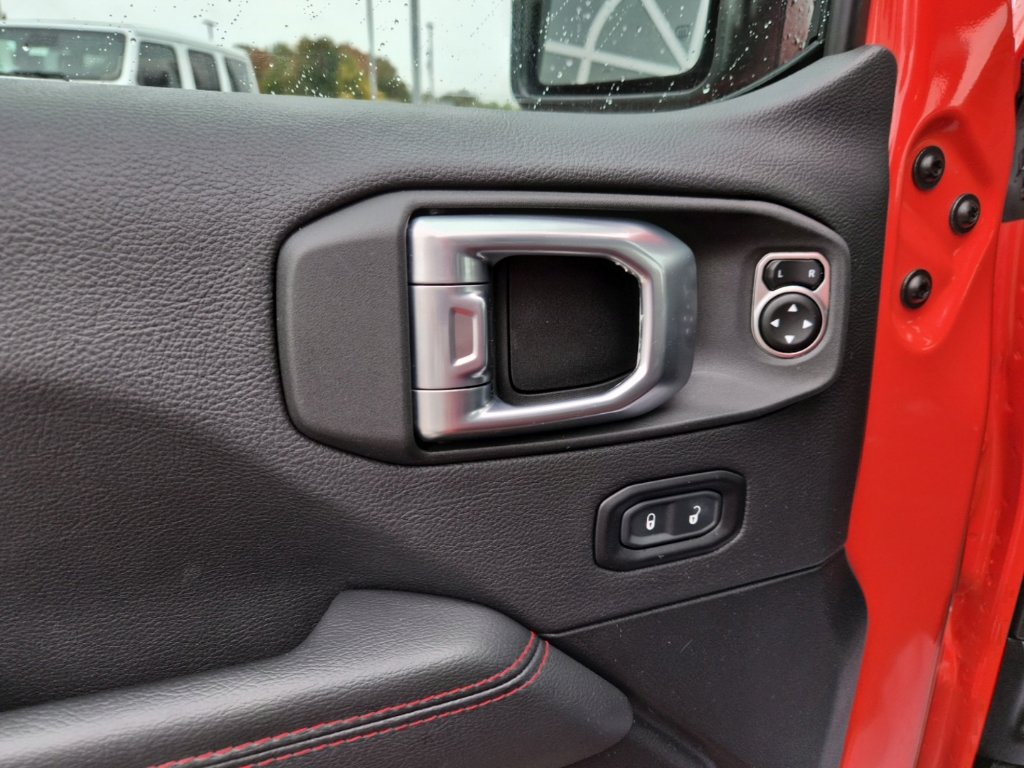 Used 2023 Jeep Wrangler Unlimited Rubicon 4xe AWD/4WD image 10