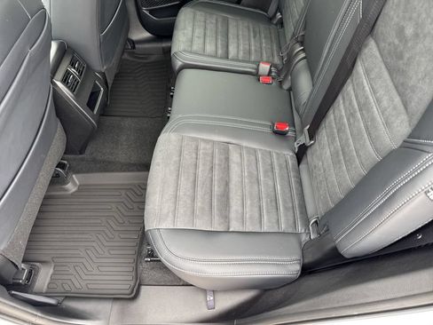 New 2026 Mitsubishi Outlander AWD image 26