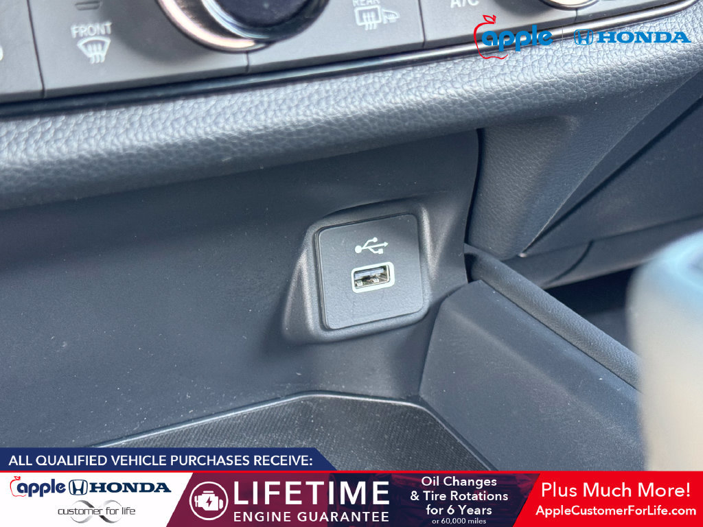 Used 2025 Honda HR-V Sport image 29