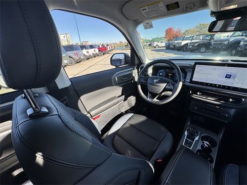 New 2025 Ford Bronco Sport Outer Banks w/ Outer Banks Tech Package+ image 18