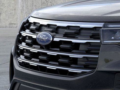New 2026 Ford Explorer Active AWD/4WD image 17
