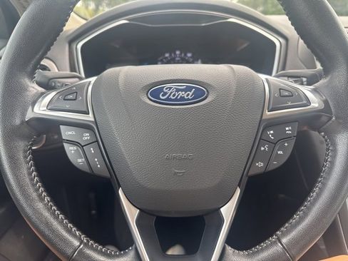 Used 2019 Ford Fusion SE w/ Equipment Group 151A image 22