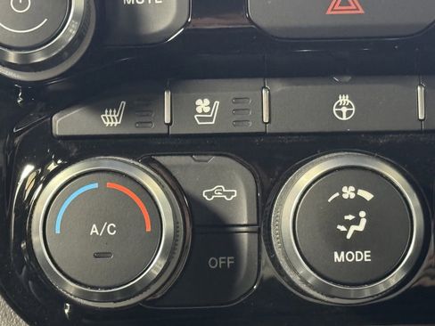 Used 2022 RAM 1500 Laramie w/ Sport Appearance Package image 41