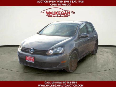 Used 2013 Volkswagen Golf 4-Door image 1