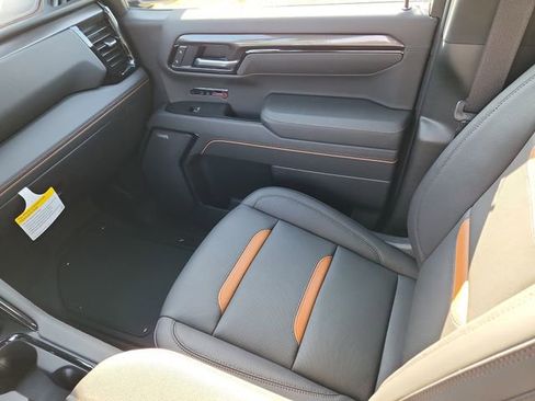 New 2026 GMC Sierra 1500 AT4 w/ Technology Package AWD/4WD image 13