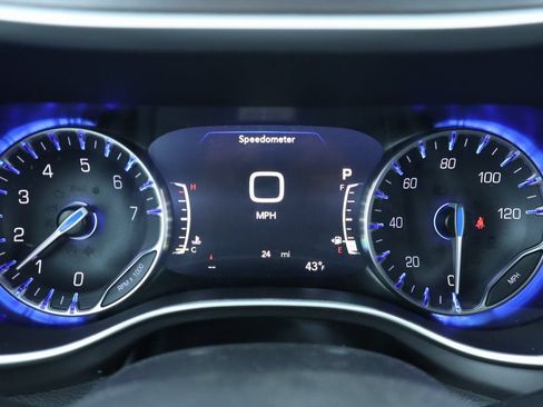 New 2026 Chrysler Pacifica Select FWD image 4