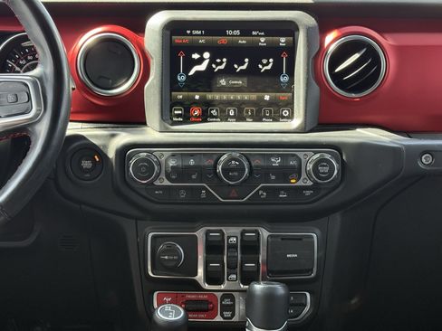 Used 2021 Jeep Wrangler Unlimited Rubicon AWD/4WD image 27