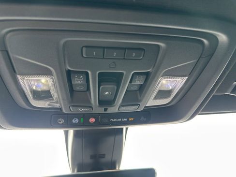 Used 2021 GMC Sierra 1500 AT4 w/ AT4 Value Package AWD/4WD image 23