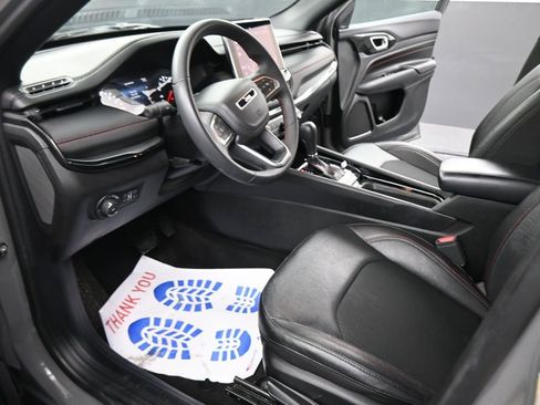 Used 2024 Jeep Compass Trailhawk image 40