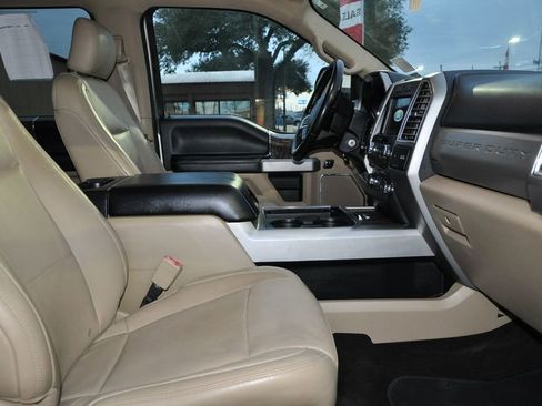 Used 2017 Ford F250 Lariat w/ Lariat Value Package image 16