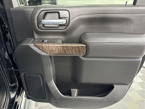 Used 2021 GMC Sierra 3500 Denali w/ Denali Ultimate Package image 26