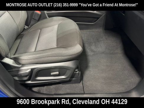 Used 2022 Ford Explorer XLT AWD/4WD image 56