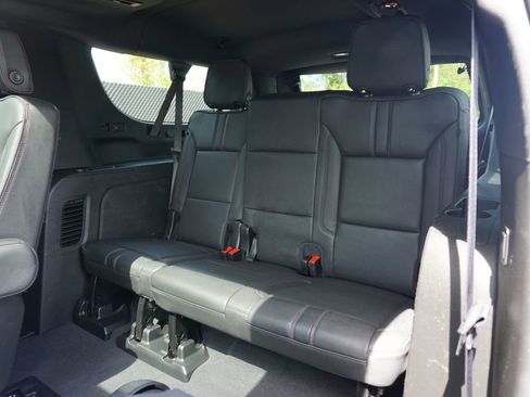 Used 2024 Chevrolet Suburban RST w/ Luxury Package AWD/4WD image 42
