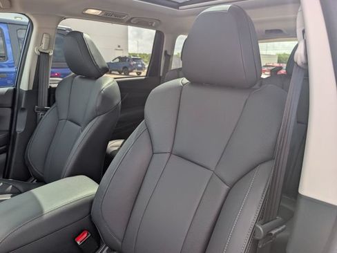 Certified 2026 Subaru Ascent Limited AWD/4WD image 10