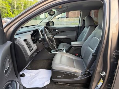 Used 2015 Chevrolet Colorado LT w/ Luxury Package AWD/4WD image 13