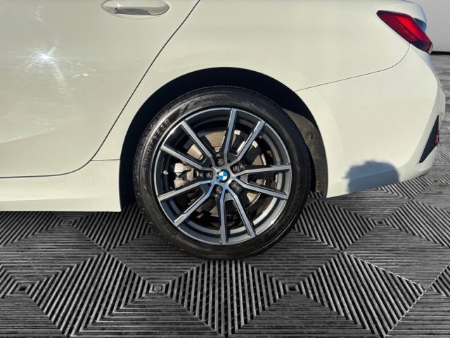 Used 2019 BMW 330i xDrive Sedan AWD/4WD image 31