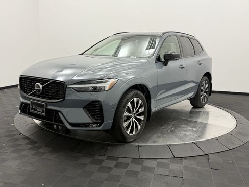 Certified 2023 Volvo XC60 B5 Plus w/ Climate Package FWD image 3