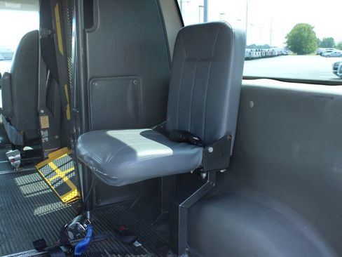 Used 2007 Ford E-250 and Econoline 250 RWD image 12