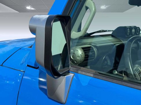 Used 2007 Toyota FJ Cruiser 4WD image 23