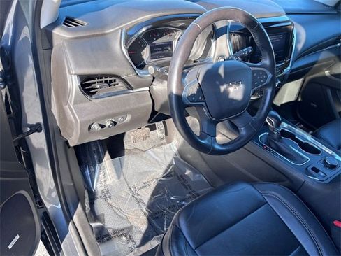 Used 2021 Chevrolet Traverse RS image 10