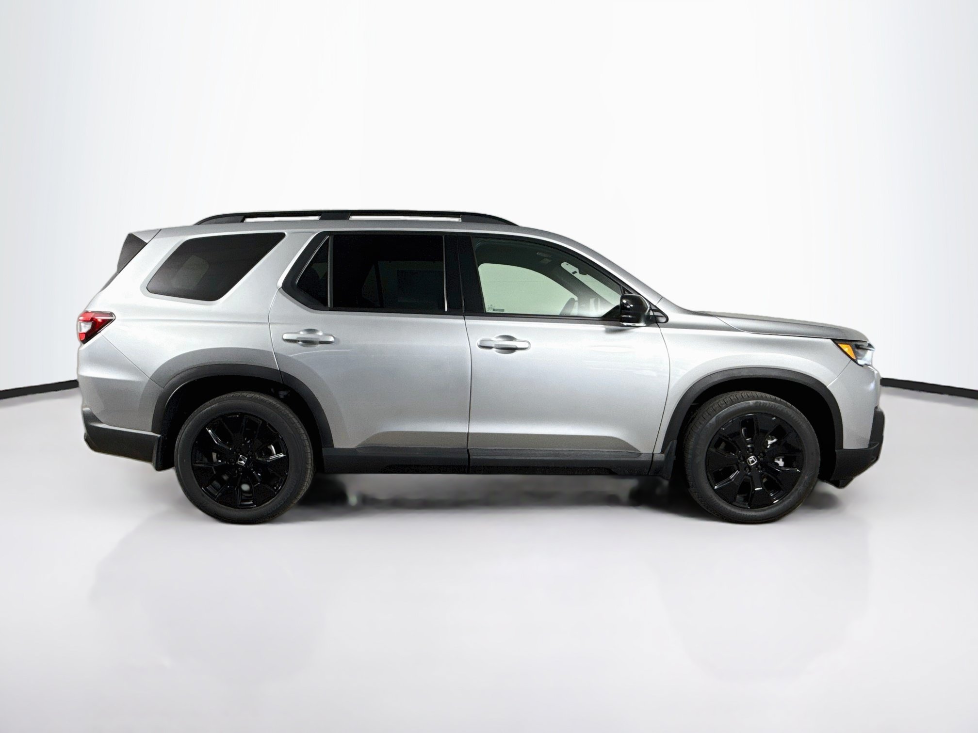 New 2026 Honda Pilot Black Edition image 2