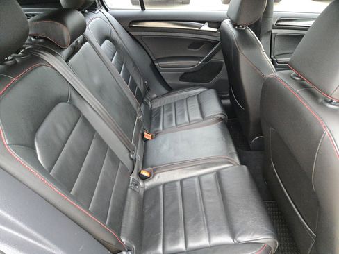 Used 2017 Volkswagen GTI SE image 26